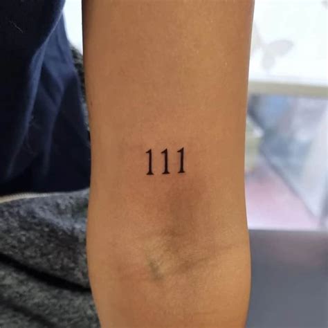 20 Einzigartige 111 Tattoo